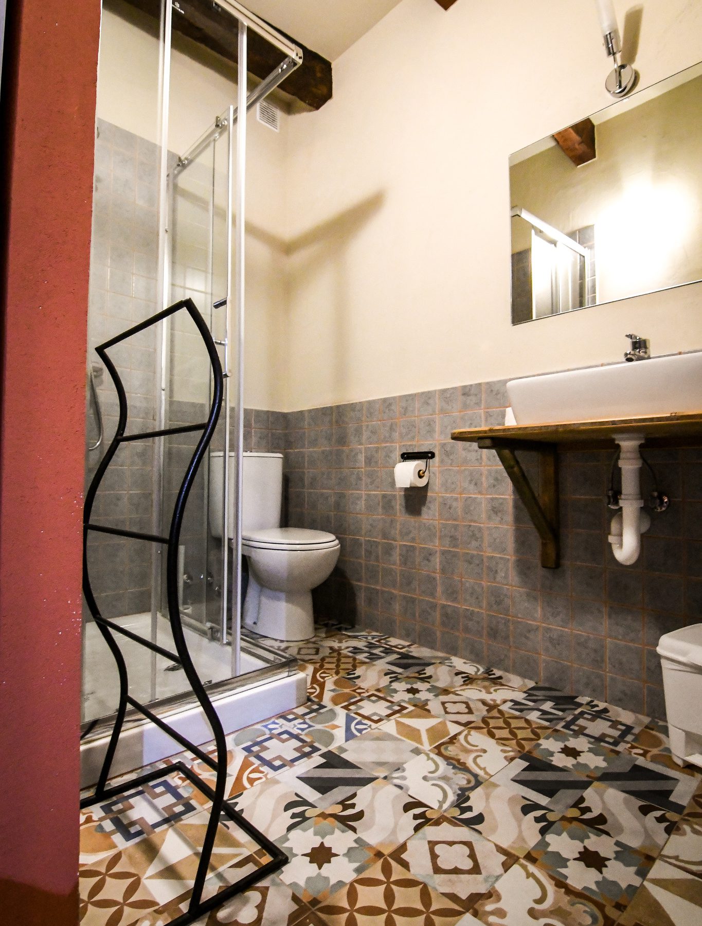 MaryBaño-1365x1800acienleguas